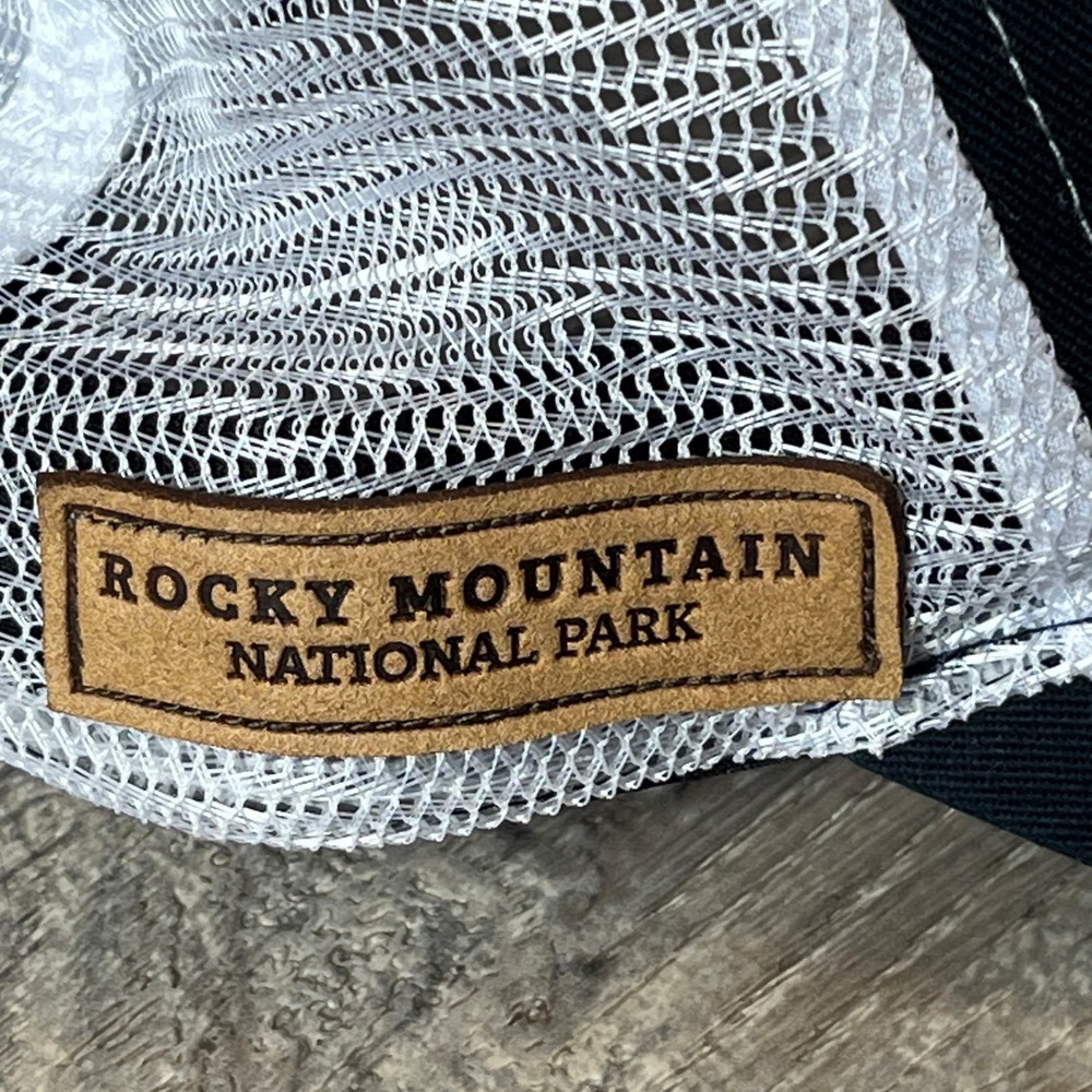 Locale Rocky Mountain National Park Elk Trucker Hat Navy Blue White Snapback Cap - Picture 3 of 5